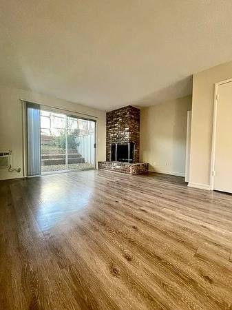 2BR/1BA Townhouse on Tahoe Ct · Walnut Creek photo 4