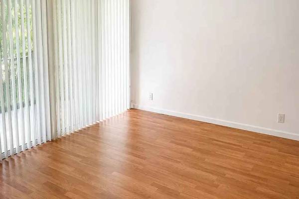 Solano Apartments photo 4