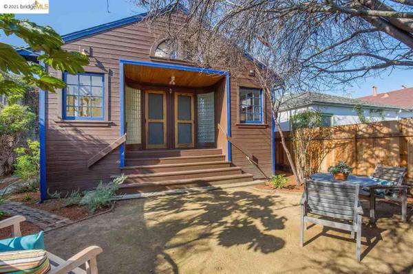 1BR/1BA Single Family House on Valley St · Berkeley