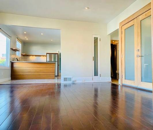 Balboa Luxury Apartments photo 2