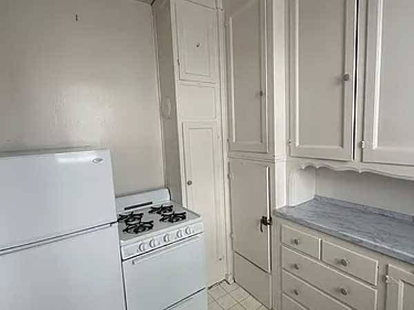 1BR/1BA Apartment on Pacific Ave · San Francisco photo 3