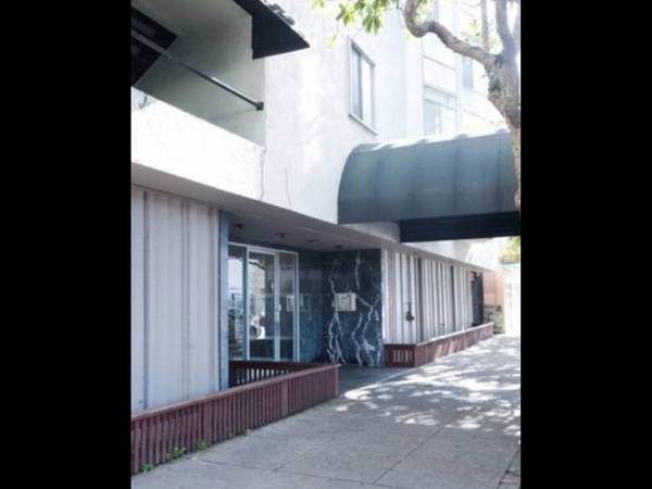 1650 Octavia Apartments photo 4