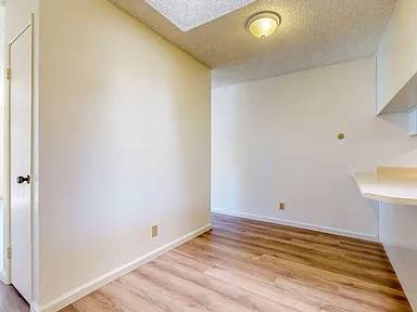 2BR/1BA Apartment on Neotomas Ave · Santa Rosa photo 3