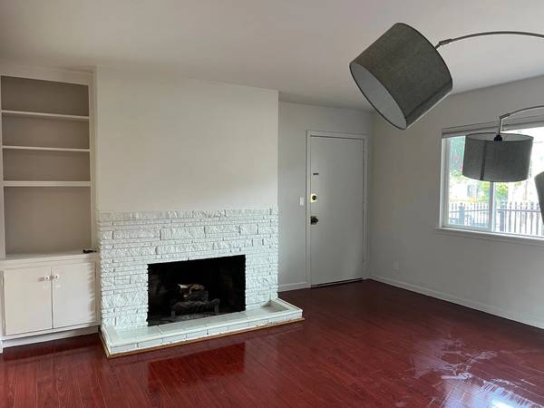 1BR/1BA Single Family House on 5th Ave · Kentfield photo 2