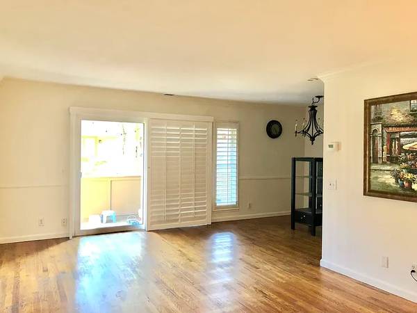 Remodeled 4 Bed, 3 Bath Home w/ Bonus Shed photo 5
