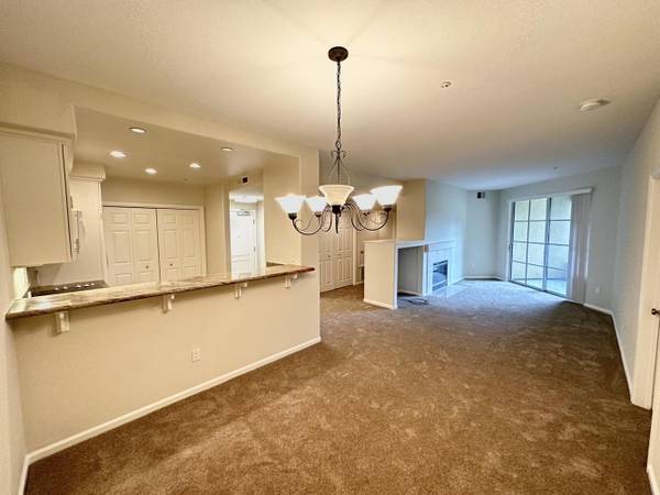 2BR/2BA Condo on St. Matthews Ave. · San Mateo photo 5