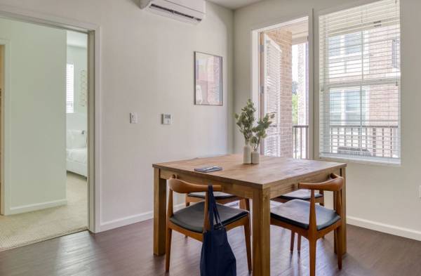 Apartments on Lexington Ln · Pleasanton photo 5