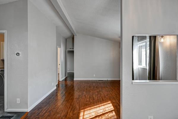 3BR/2BA Single Family House on 11th Street - Unit B · Oakland photo 5