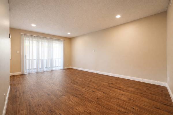 1BR/1BA Apartment on Hancock Street · Hayward photo 4