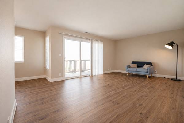 1BR/1BA Apartment on Hancock Street · Hayward photo 2