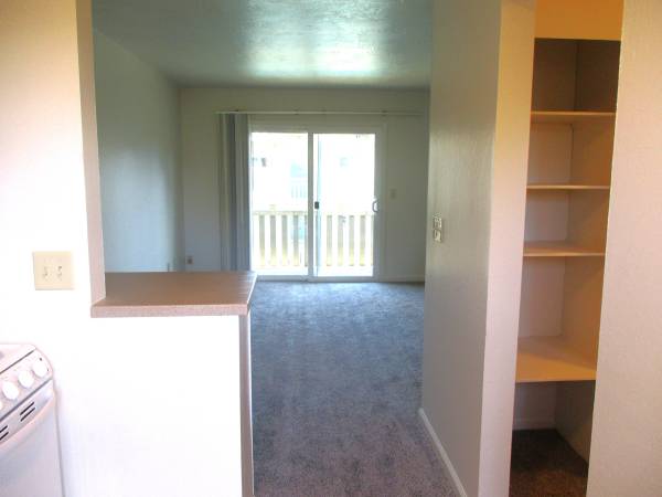 Riverview Apartments photo 3