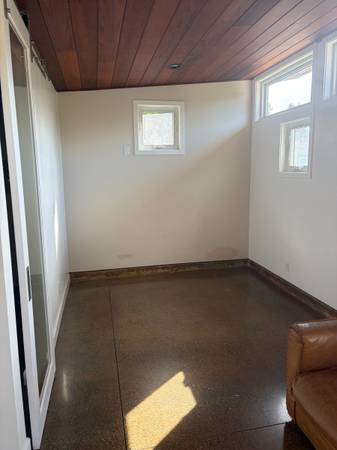 Charming Single-Family Home in Redwood City photo 3