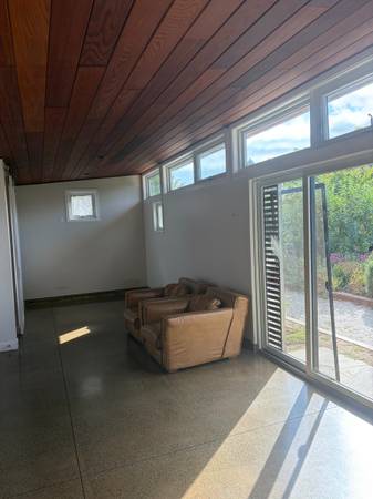 Charming Single-Family Home in Redwood City photo 5