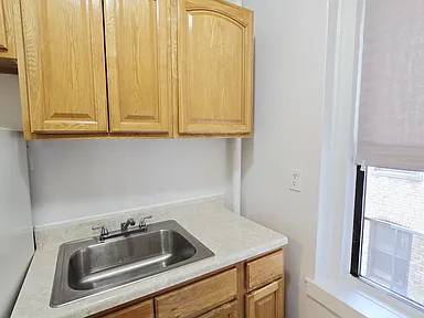 0BR/1BA Apartment on Eddy St · San Francisco photo 3