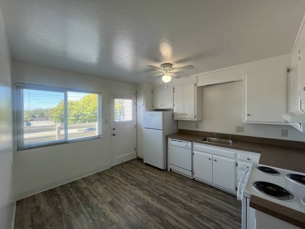 2BR/1BA Apartment on Mardis St · Milpitas photo 4