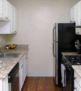 Apartments on Palmetto Ave · Daly City photo 4