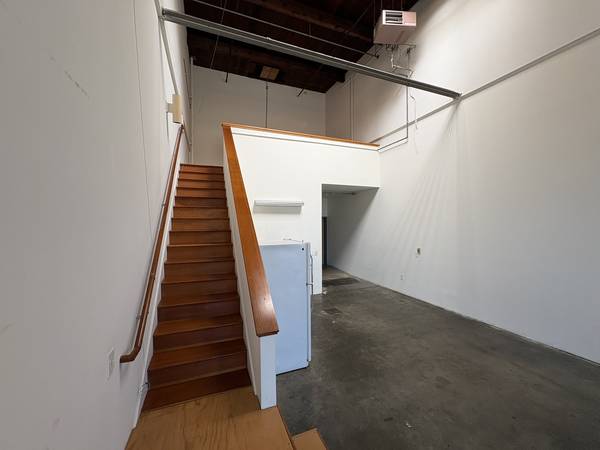 0BR/1BA Loft on Peralta Street · Oakland photo 2