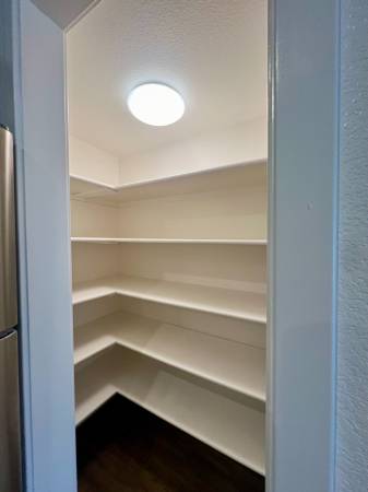 2BR/1BA Townhouse on Kendall Way · Windsor photo 5