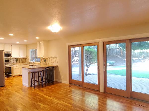 16745 Spring Hill Ct, Morgan Hill (Single Family) photo 4