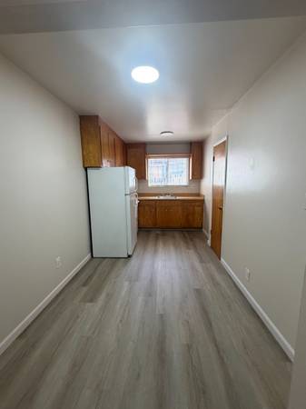 1BR/1BA Apartment · Oakland photo 4