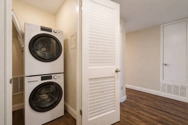 1BR/1BA Apartment on Hancock Street · Hayward photo 3