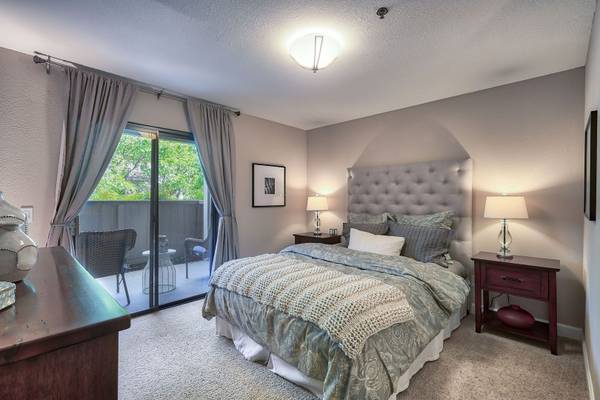 Apartments on Hilborn Rd · Fairfield photo 4