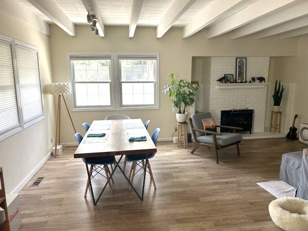 3BR/3BA Condo · Mill Valley photo 2
