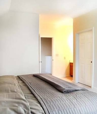 3BR/3BA Condo · Mill Valley photo 4