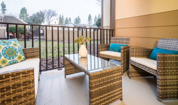 3BR/2BA Apartment on St Paul Dr · Santa Rosa photo 4