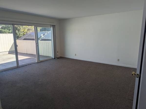 2BR/1BA Apartment · San Mateo photo 3