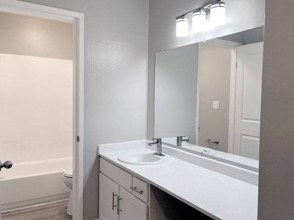 Apartments on Contra Costa Ave · Richmond photo 4