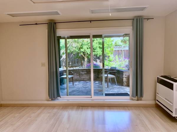0BR/1BA In Law Adu · Mountain View photo 5
