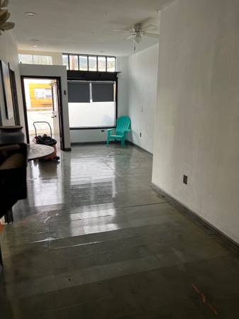2BR/1BA Loft on Macarthur · Oakland photo 3
