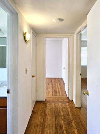 2BR/1BA Apartment · Berkeley photo 5