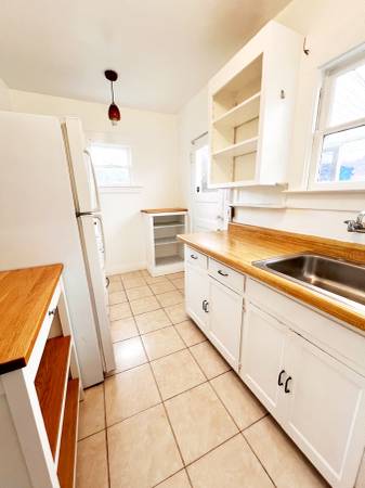 Apartments on Lexington Ave. · El Cerrito photo 3