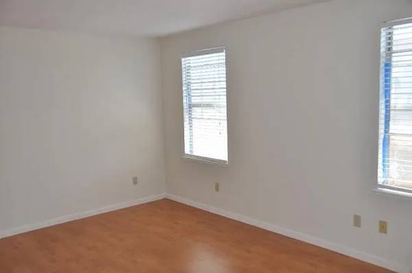 2BR/3BA Single Family House on Rymar Way · San Jose photo 5