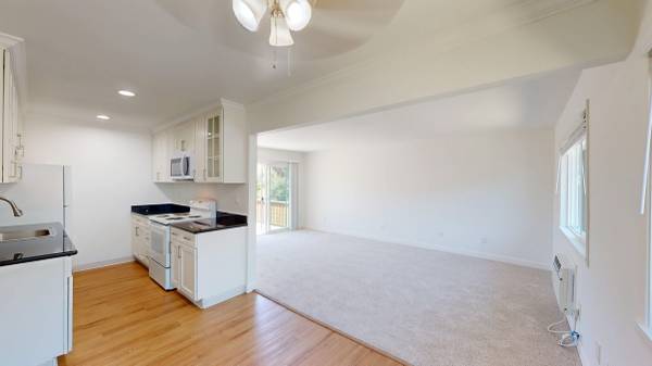 2BR/2BA Apartment on Enfrente Rd - 31 · Novato photo 3