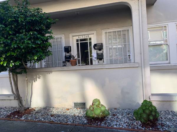 2BR/1BA Apartment · Berkeley photo 2