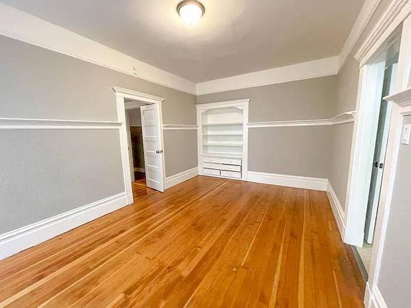 2BR/1BA Apartment · San Francisco photo 4
