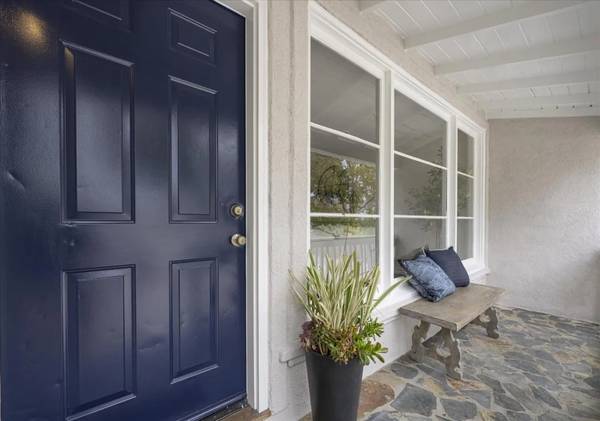3BR/2BA Single Family House on Page St · Menlo Park photo 3