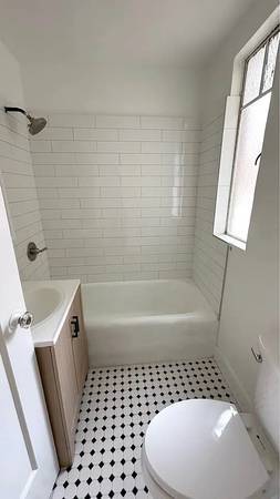 1BR/1BA Apartment · Alameda photo 4