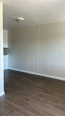 1BR/1BA Apartment on Martin Cir · Petaluma photo 2