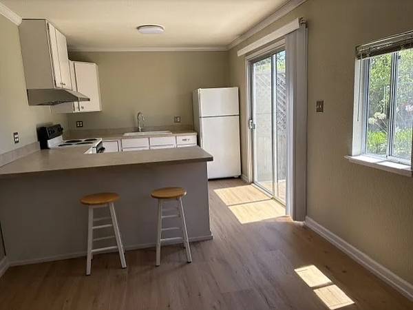 2BR/2BA In Law Adu on Villa Pl · Novato photo 5