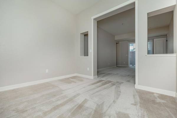 1BR/1BA Apartment · Emeryville photo 4