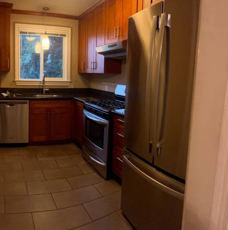 1BR/1BA Apartment · Emeryville photo 4