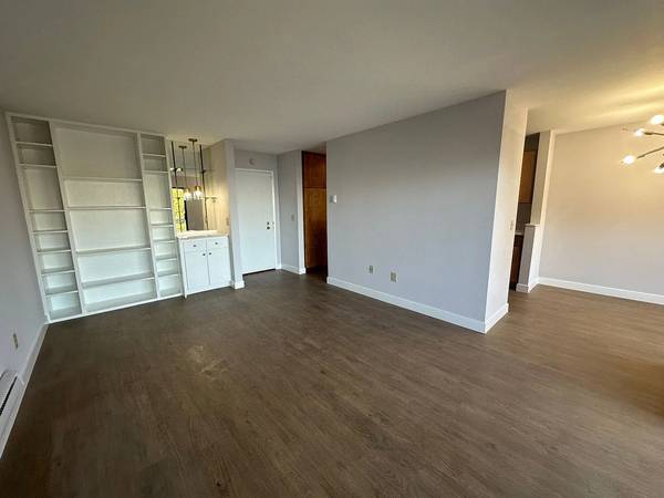 6 Commodore Dr Emeryville, CA 94608 photo 3