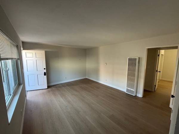 2BR/1BA Apartment on S 7th St · San Jose photo 2