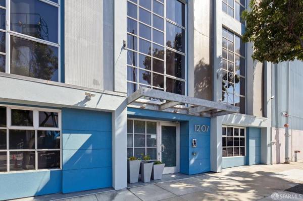 1BR/1BA Loft on Indiana Street · San Francisco photo 2
