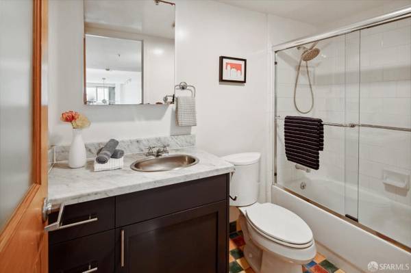 1BR/1BA Loft on Indiana Street · San Francisco photo 3