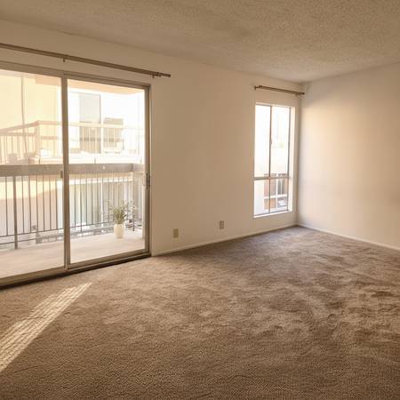 1BR/1BA Apartment · Oakland photo 2